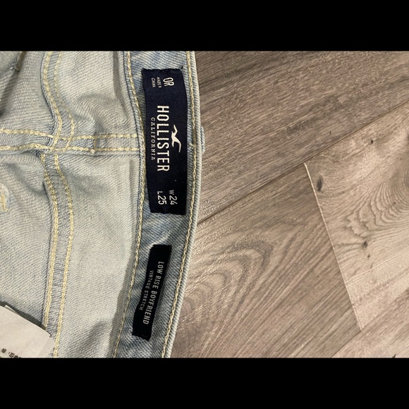 Light washed ripped jeans - Picture 4 of 4